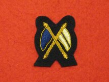MESS DRESS CROSSED FLAGS GOLD ON BLACK BADGE