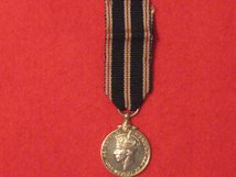 MINIATURE KINGS POLICE MEDAL KPM FOR DISTINGUISHED SERVICE GVI 1ST TYPE CONTEMPORARY MEDAL GVF CONDITION