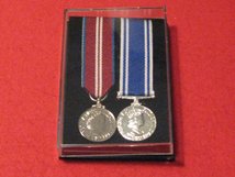 MINIATURE DIAMOND JUBILEE AND POLICE LSGC EIIR MEDAL SET WITH SMALL MINIATURE MEDAL CLEAR LID DISPLAY BOX