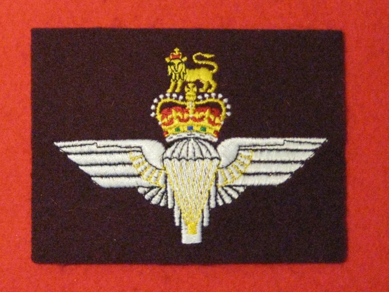 THE PARACHUTE REGIMENT MAROON BLAZER BADGE - Hill Military Medals