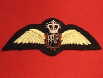ROYAL AIR FORCE RAF PILOTS WINGS QUEENS CROWN BADGE