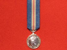 MINIATURE KINGS GALLANTRY MEDAL KGM CIIIR MEDAL CHARLES III